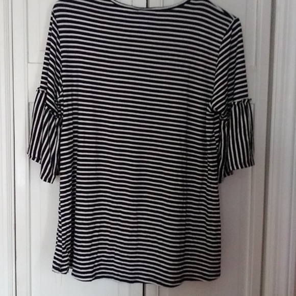 Cocos clozet top - Picture 2 of 3